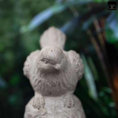 Garden Figurine Sculpture 🌿✨
